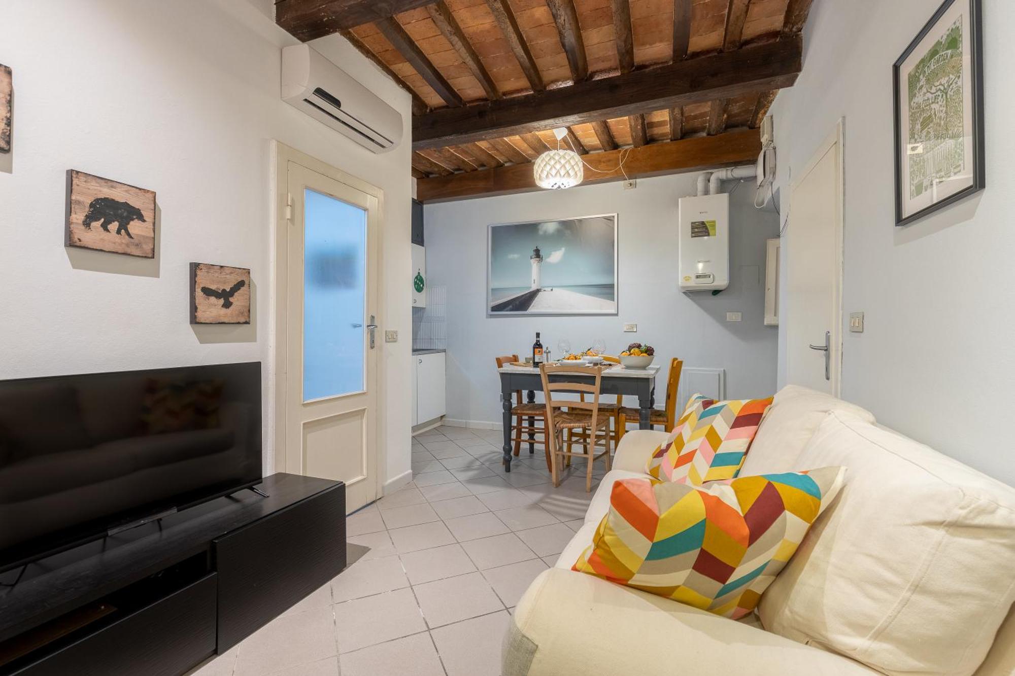 Piazza Dei Cavalieri Confortable Apartment Pisa Eksteriør billede