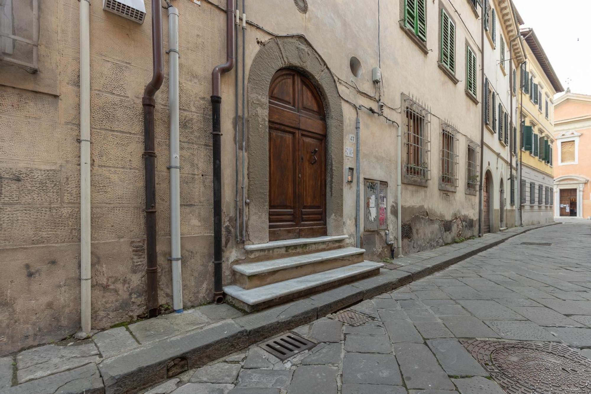 Piazza Dei Cavalieri Confortable Apartment Pisa Eksteriør billede